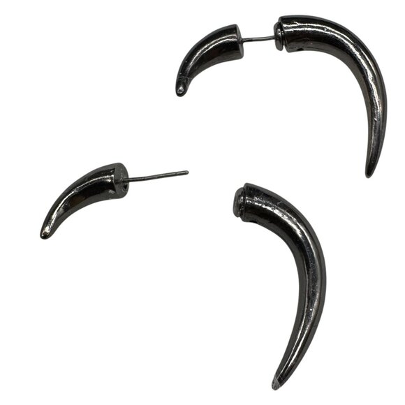 Thorn Horn Pierced Earrings Black Metal Hedgy Shinny - Picture 3 of 4